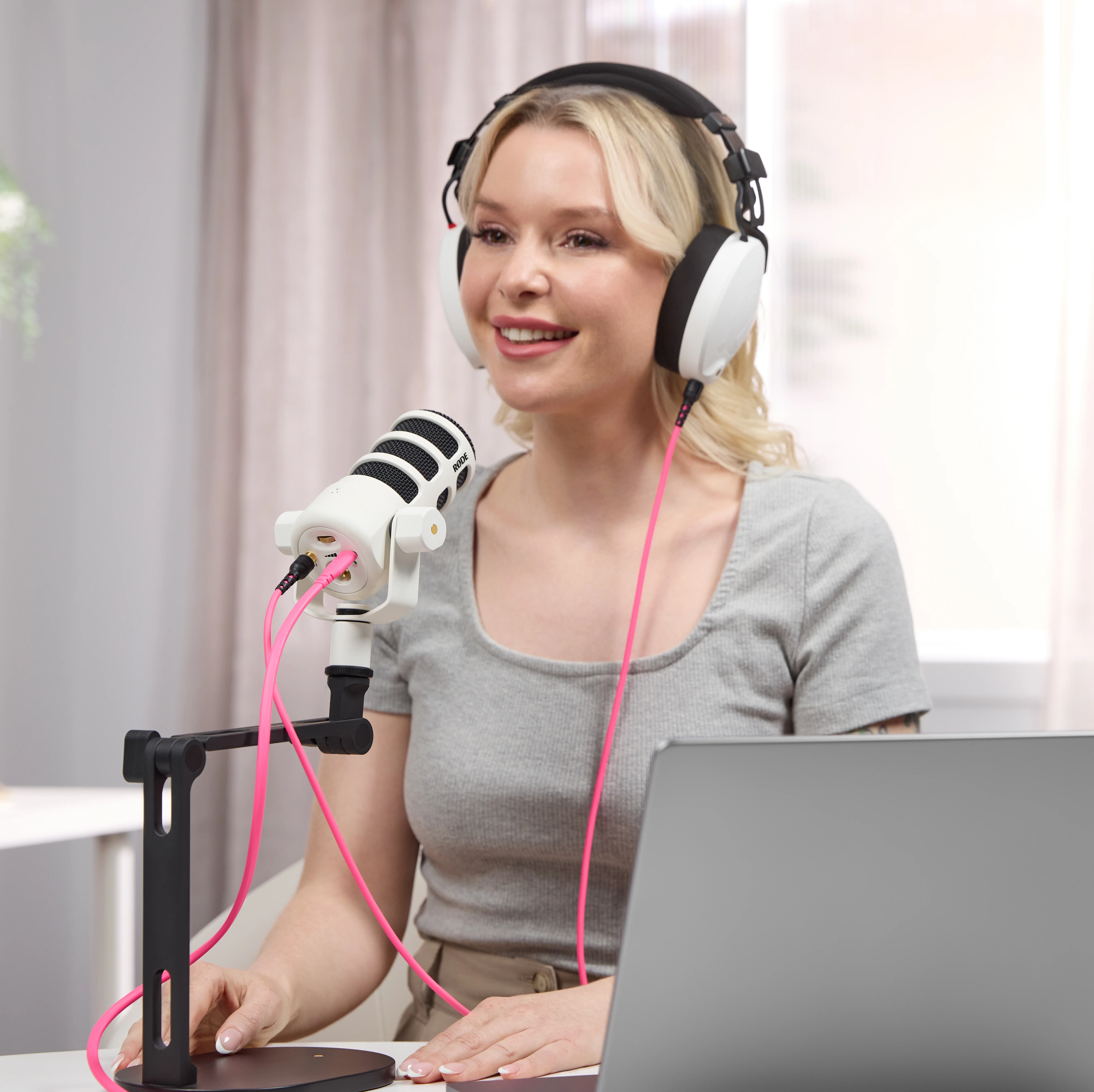 The RØDE Podmic USB White Has Launched